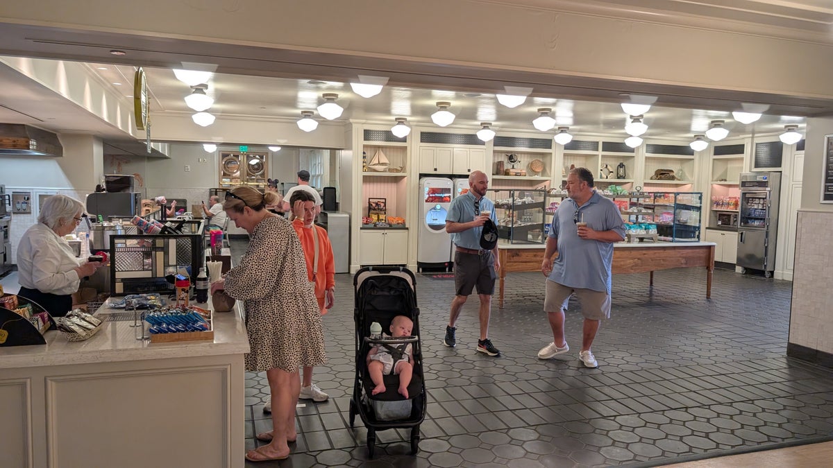 Disneys Yacht Club Resort dining The Market at Ale Compass order counter