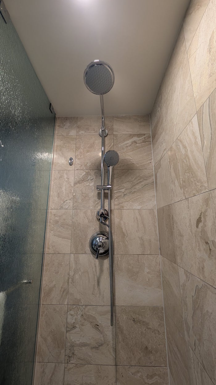 Disneys Yacht Club Resort guest room bathroom shower heads Disneys Yacht Club Resort guest room bathroom shower heads