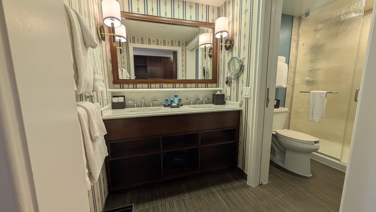 Disneys Yacht Club Resort guest room bathroom