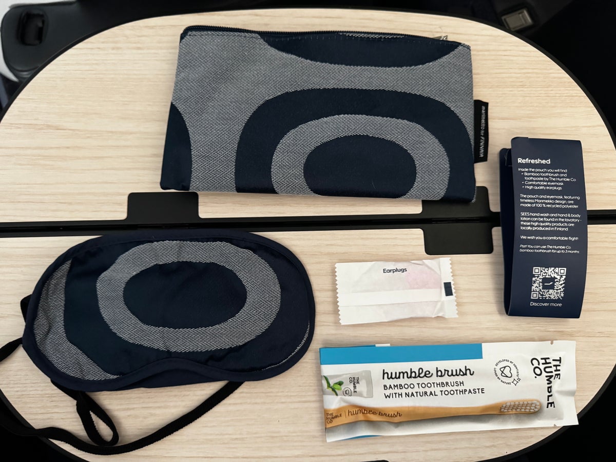 Finnair A350XWB business class amenity kit contents