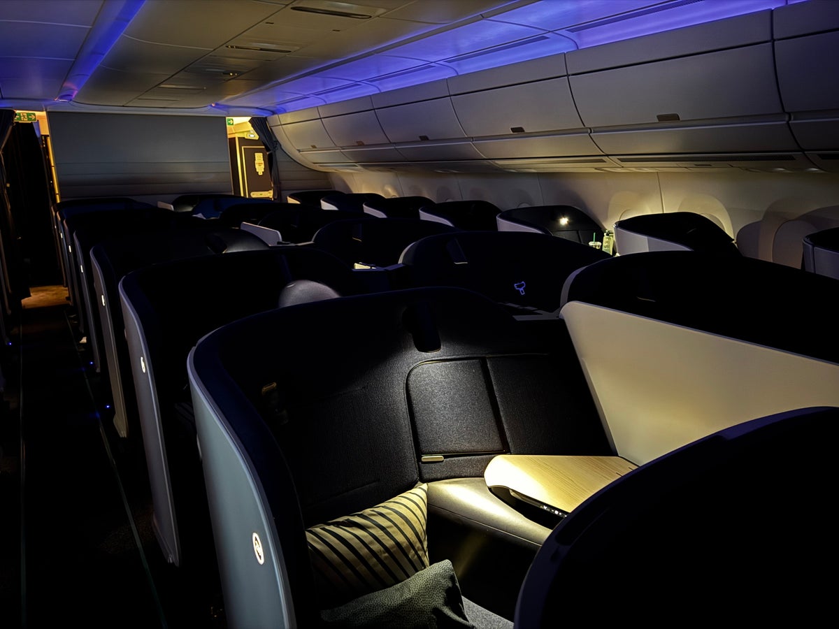 Finnair A350XWB business class dimmed cabin