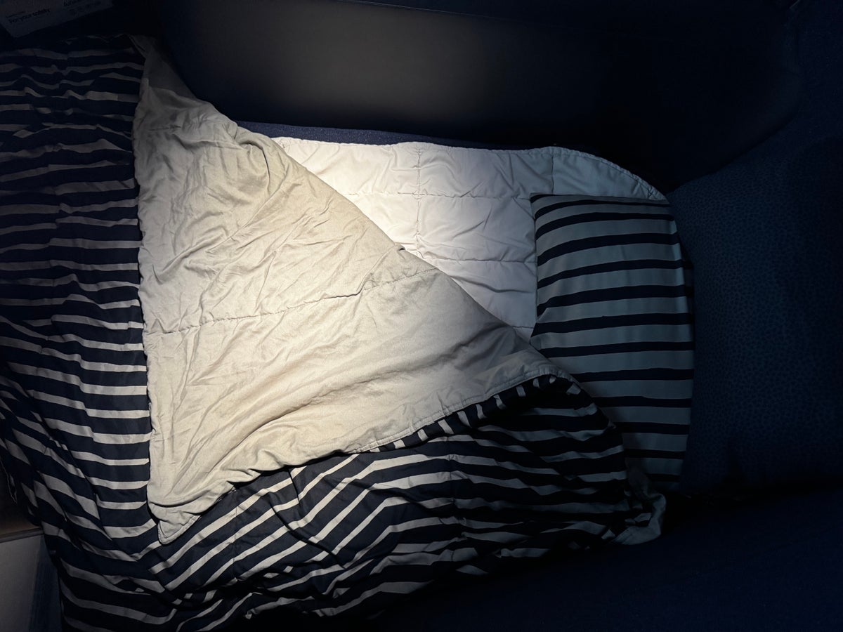 Finnair A350XWB business class flat bed