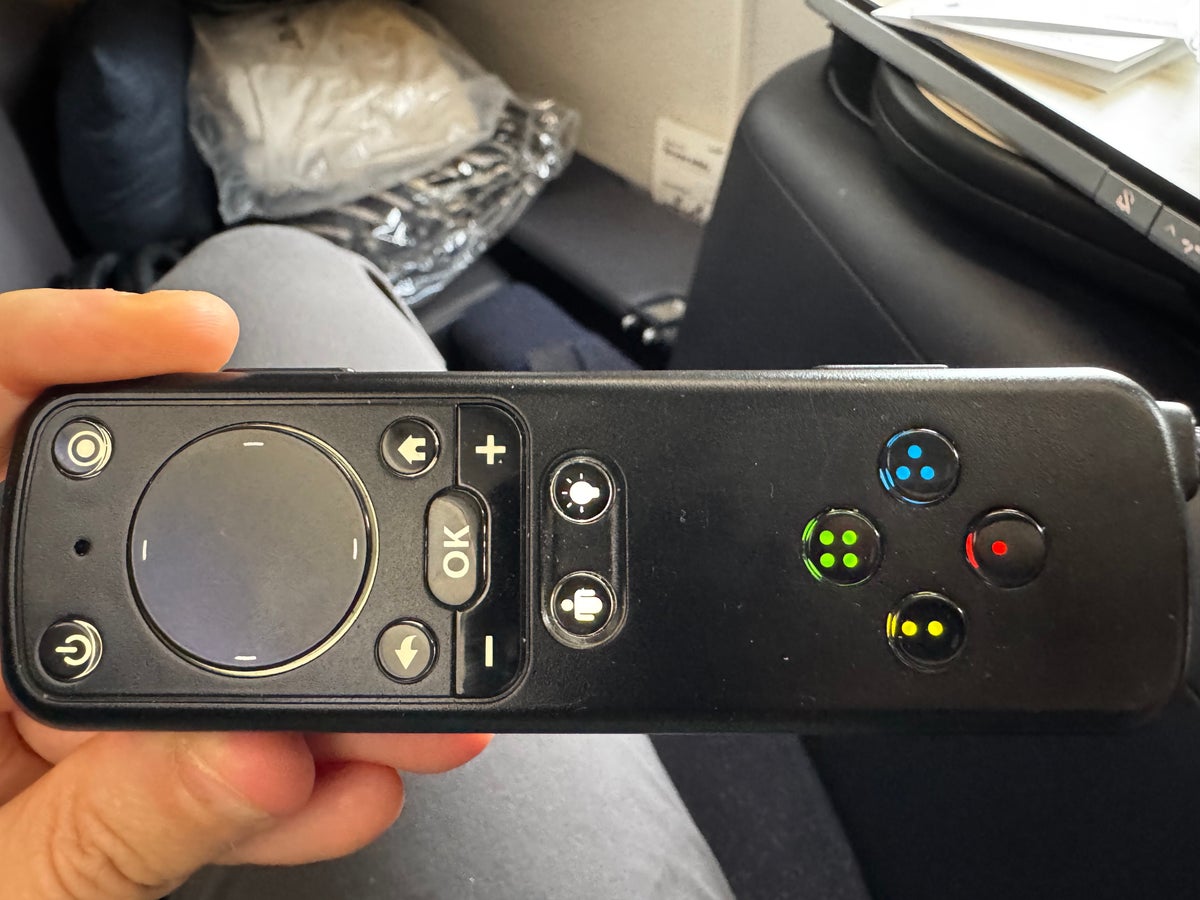 Finnair A350XWB business class remote control