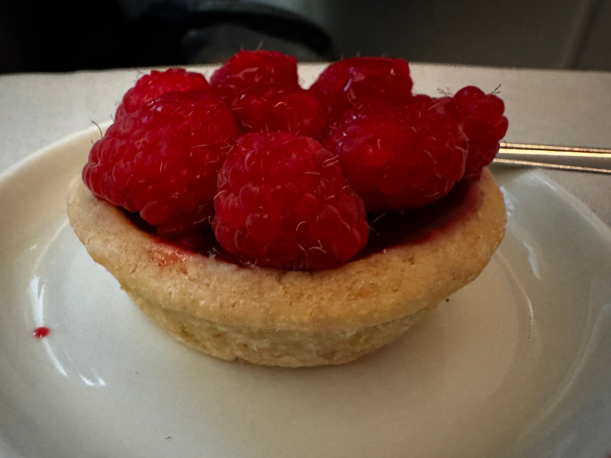 Finnair A350XWB business class vegan dessert
