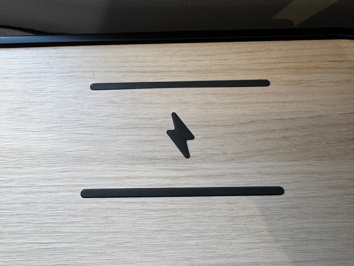 Finnair A350XWB business class wireless charging point