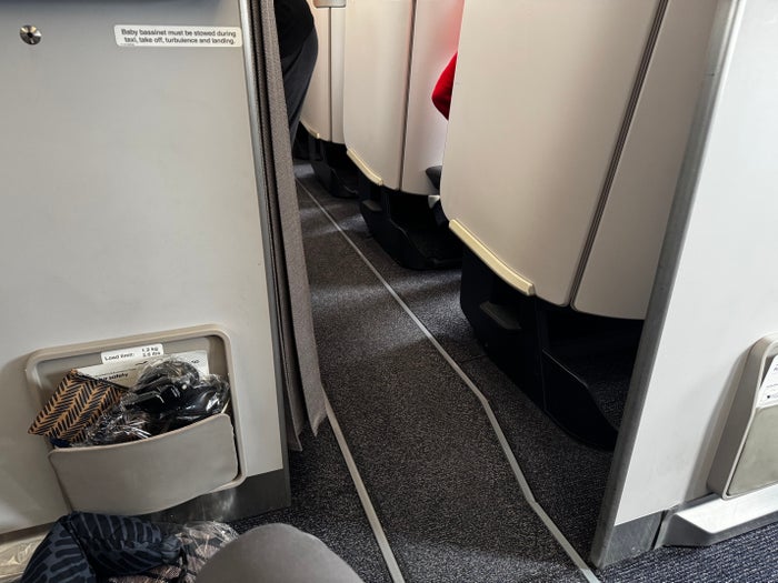 Finnair A350XWB premium economy bend in aisle Finnair A350XWB premium economy bend in aisle