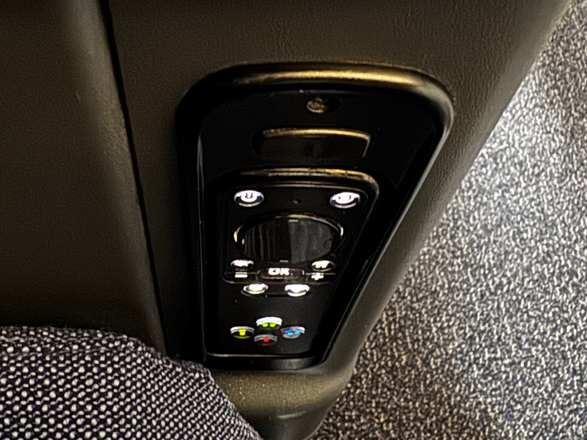 Finnair A350XWB premium economy remote