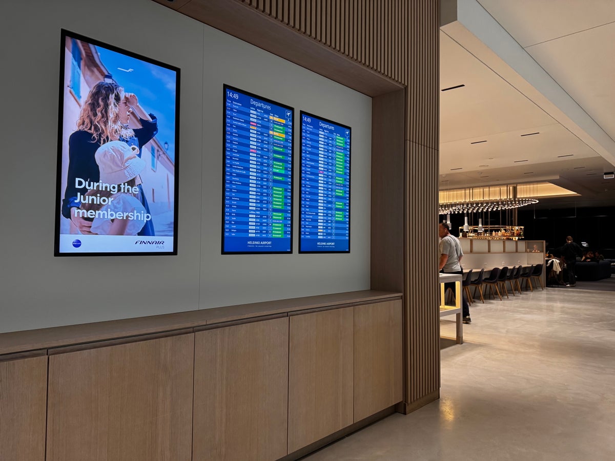 Finnair Lounge Helsinki HEL Non Schengen departure boards