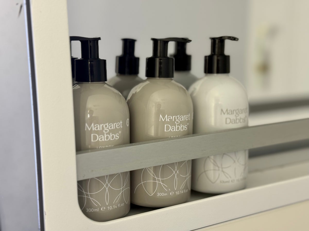 Global Airlines bathroom amenities