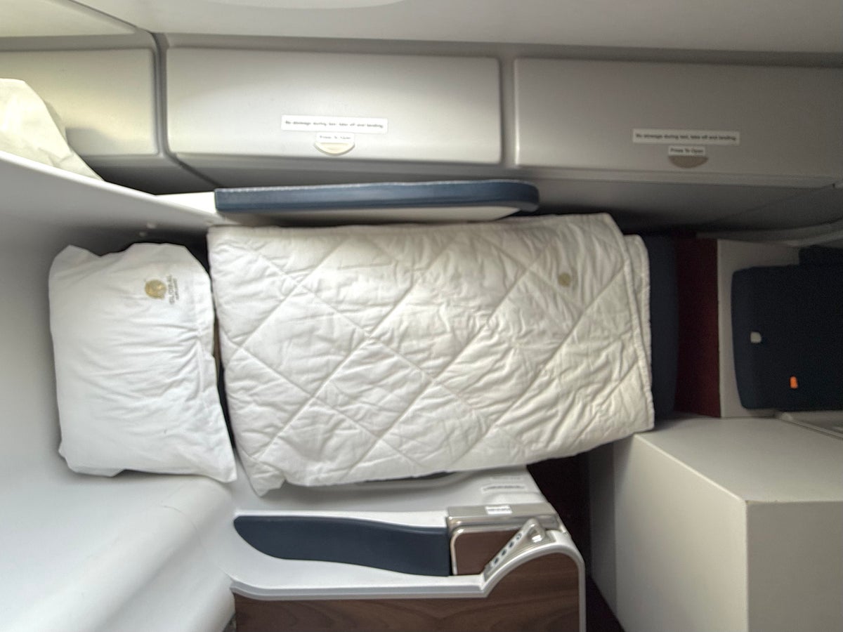 Global Airlines business class bed
