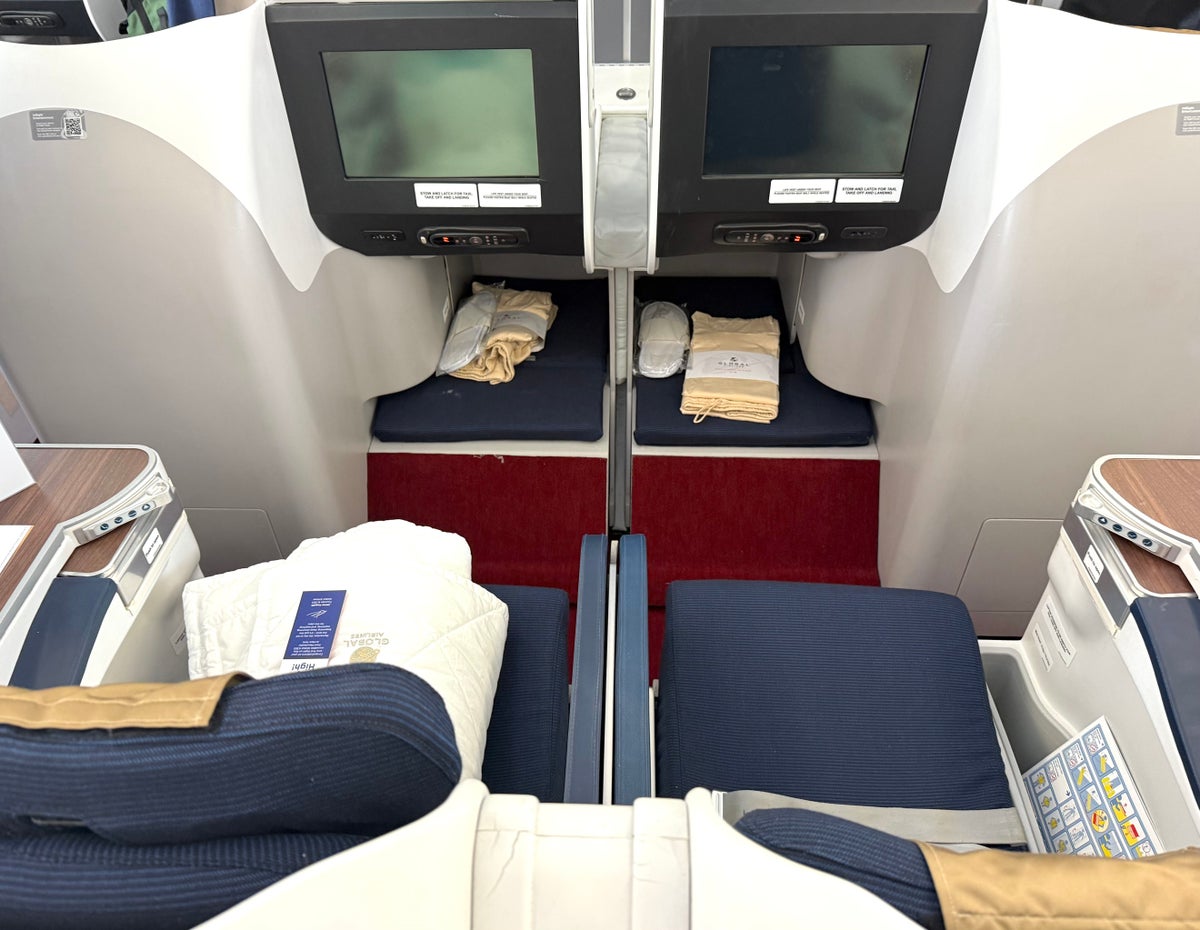 Global Airlines business class middle seats