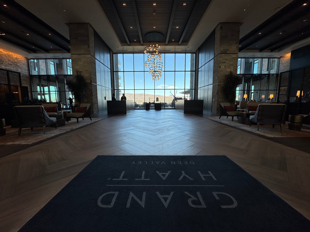Grand Hyatt Deer Valley Entrance View Inside