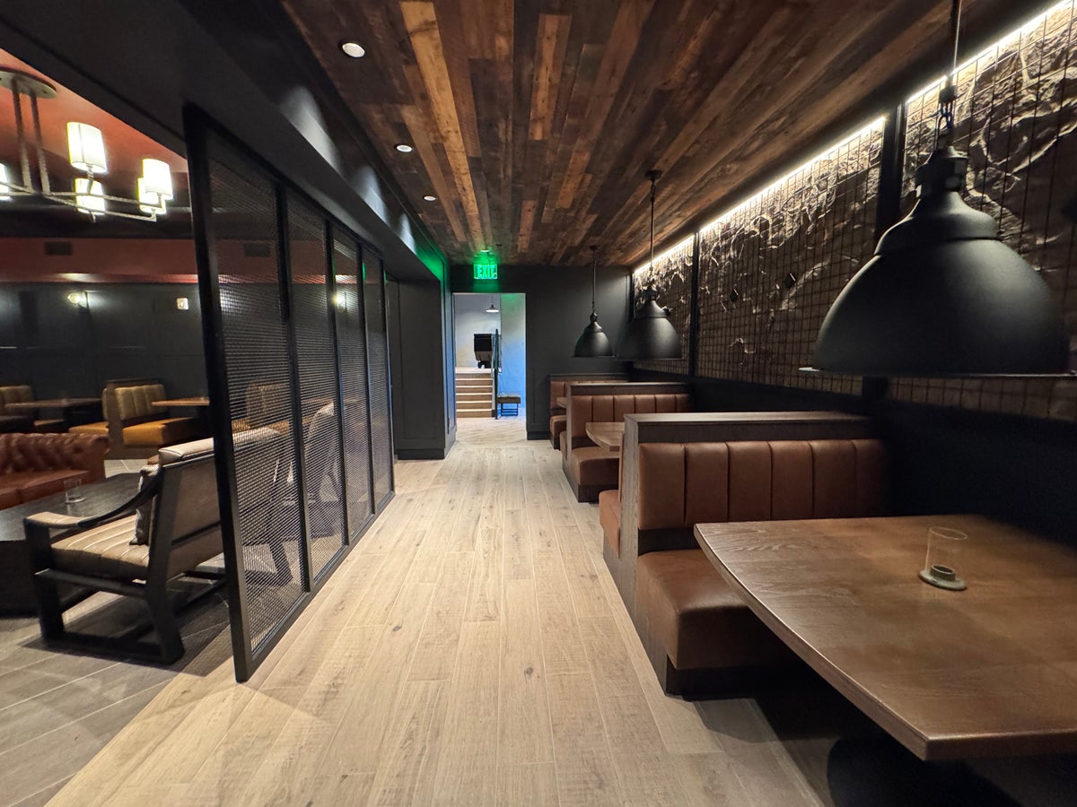 Grand Hyatt Deer Valley Seating Hidden Bar