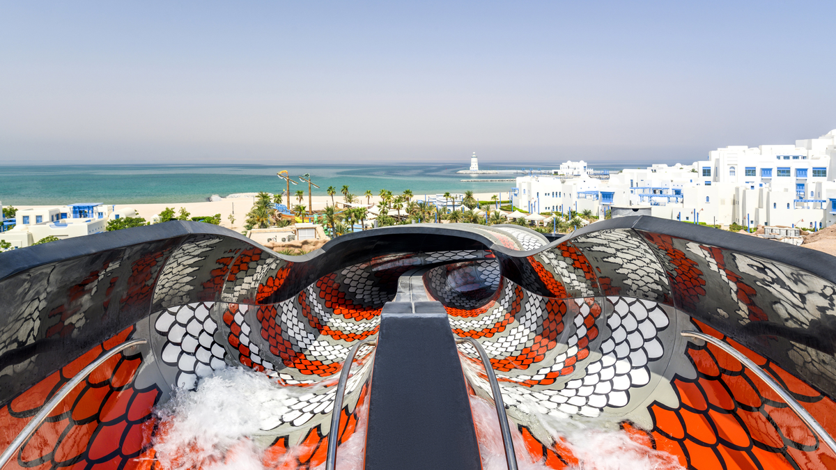Hilton Salwa Beach Resort King Cobra