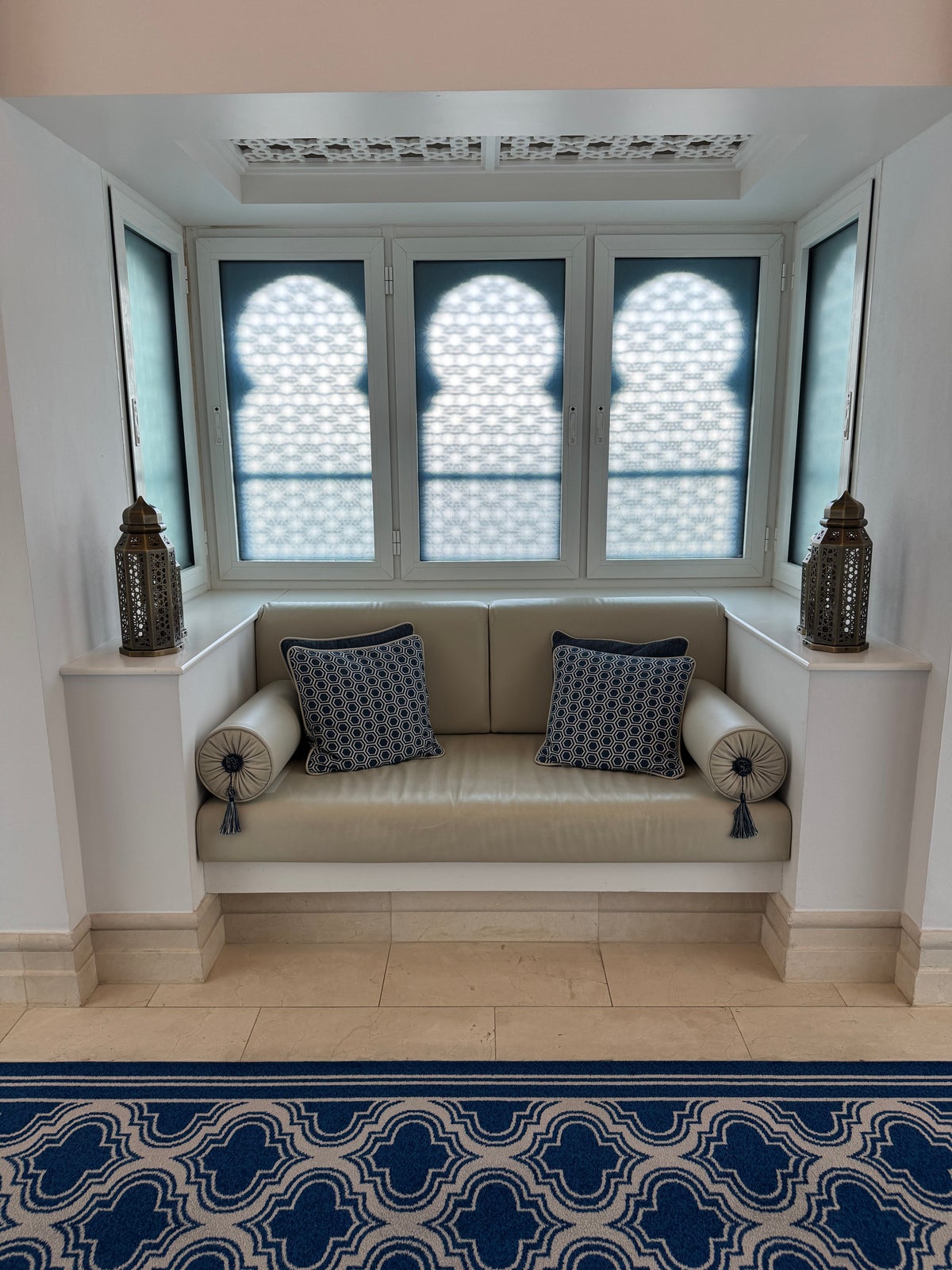 Hilton Salwa Beach Resort hallway bench