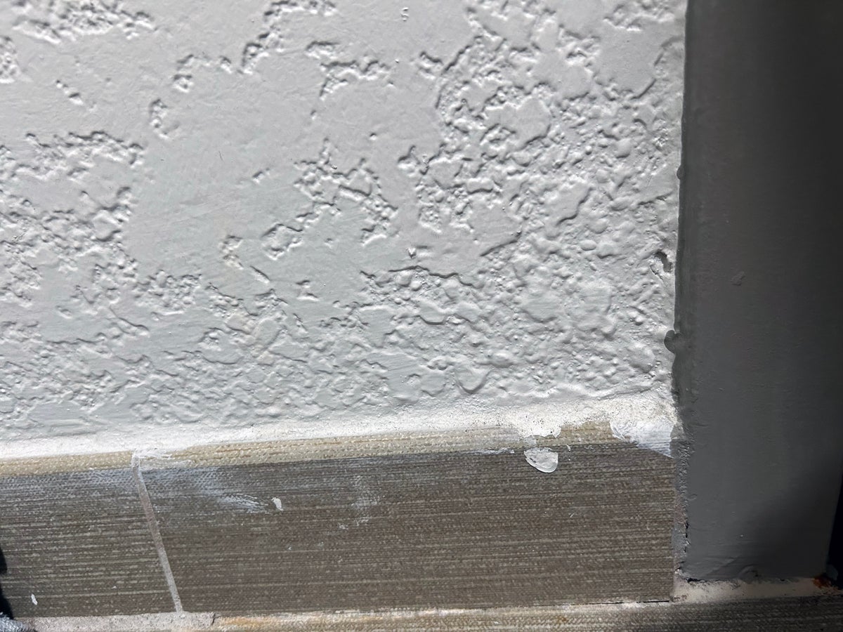 Hyatt Place I Drive Orlando Florida room bathroom floor caulking