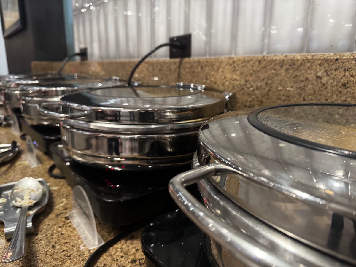 Hyatt Regency DFW breakfast hot plates