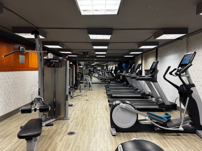 Hyatt Regency DFW gym interior