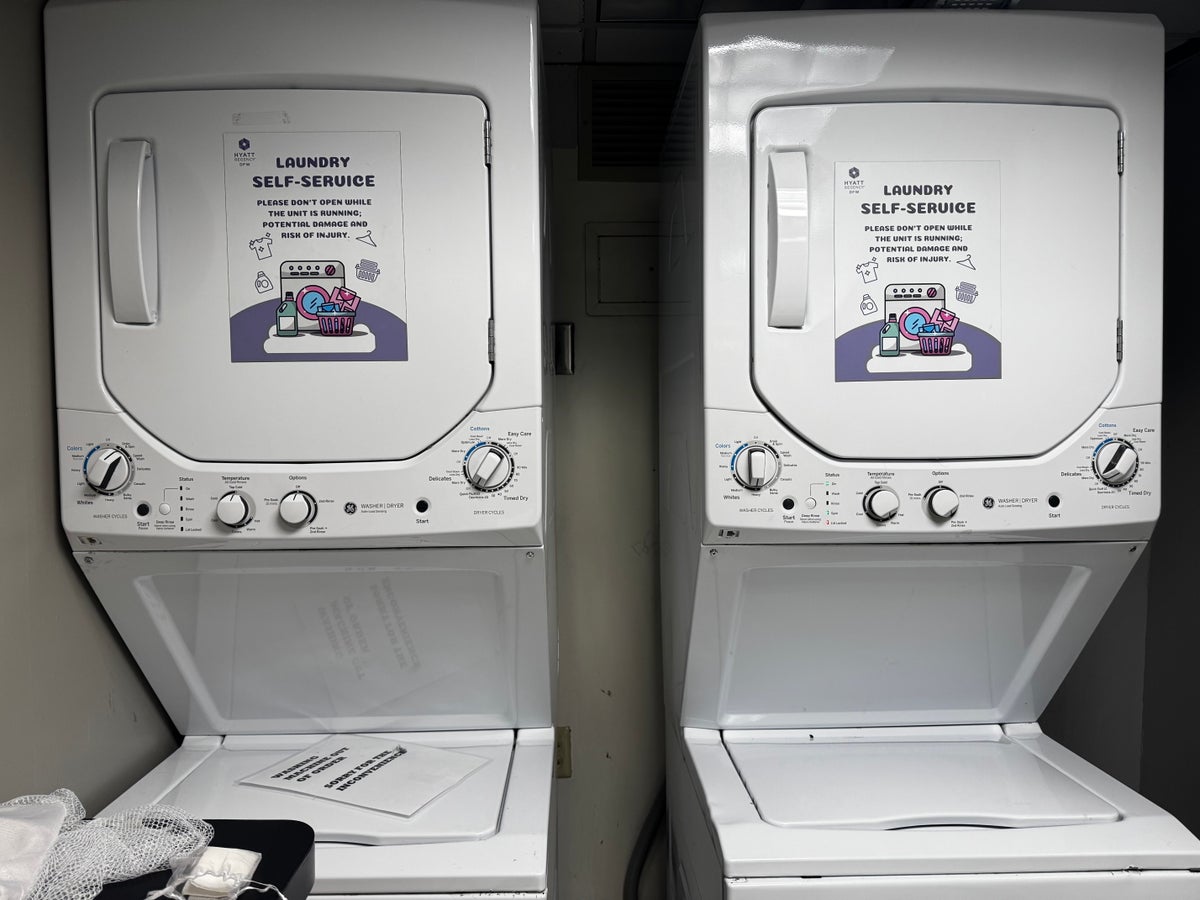 Hyatt Regency DFW laundry machines