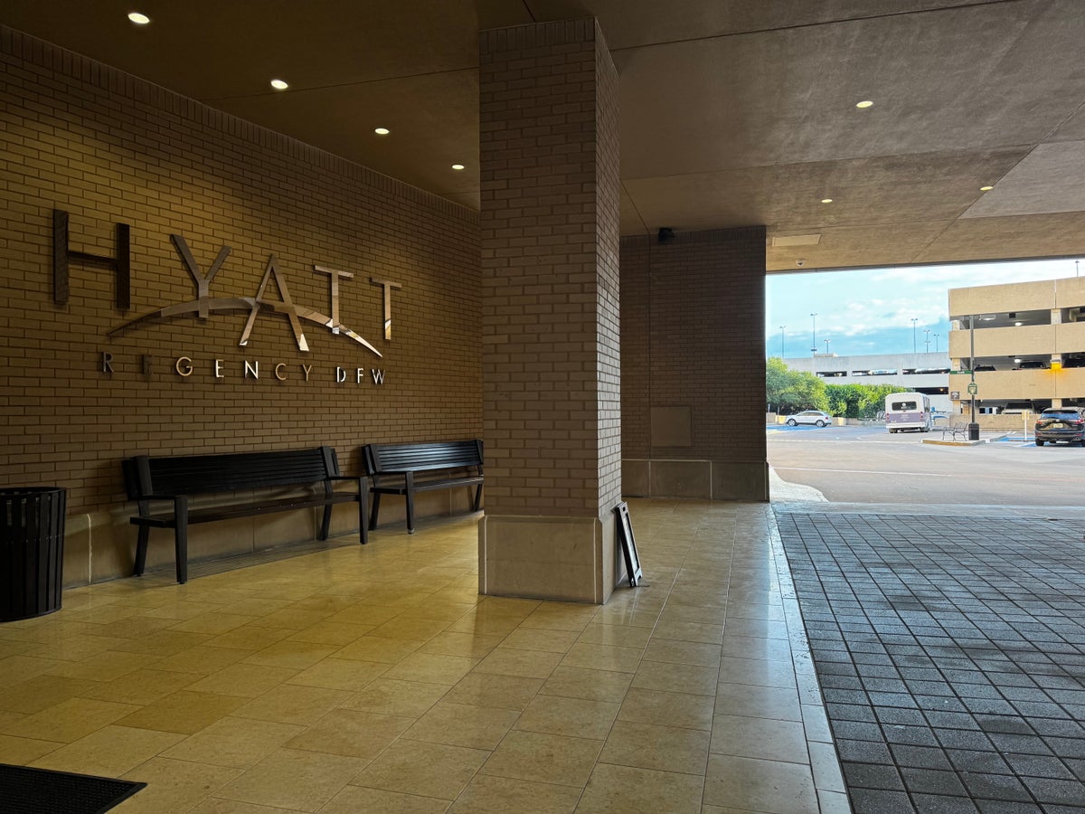 Hyatt Regency DFW logo entry area