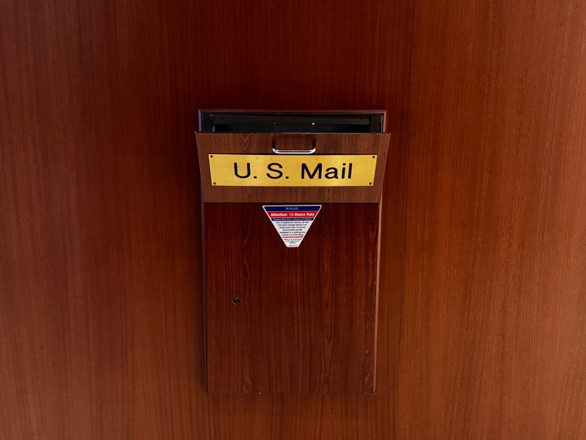 Hyatt Regency DFW mail slot
