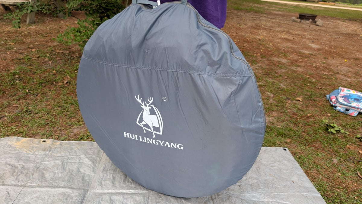 Instant 6 person pop up tent in flat storage bag