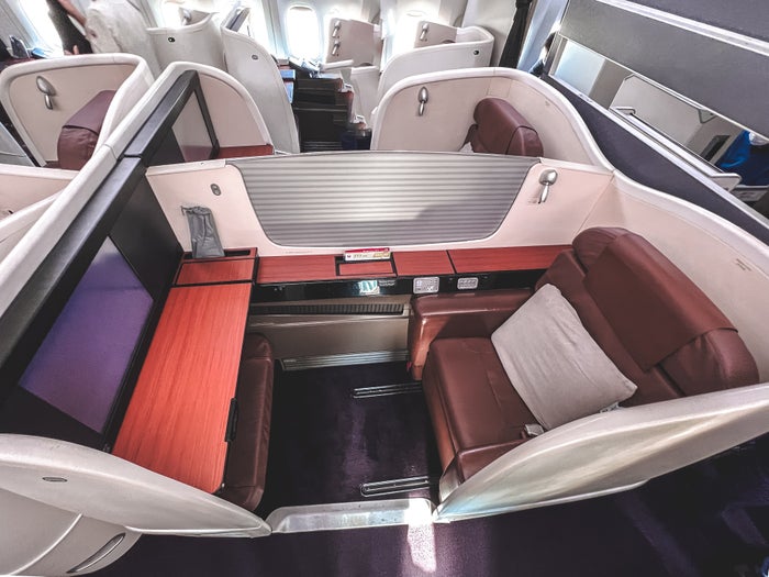 How I Used Seats.Aero To Book a Last-Minute Japan Airlines First Class Ticket