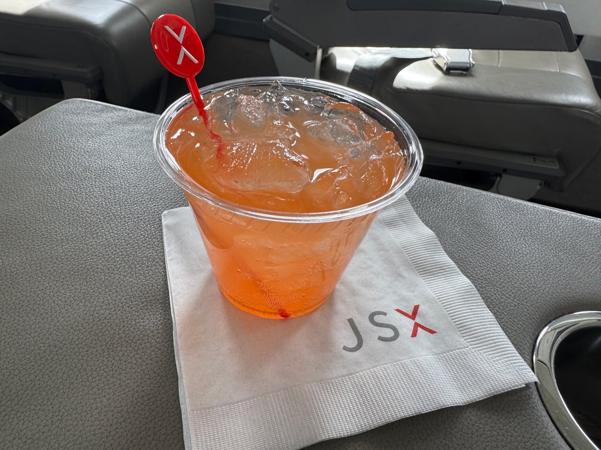JSX E145 DAL SNA mocktail