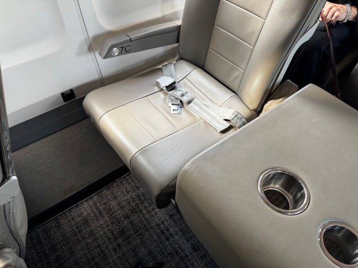 JSX E145 DAL SNA seat 7C