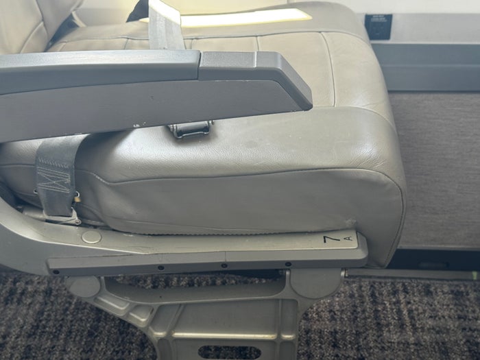 JSX E145 DAL SNA seat number