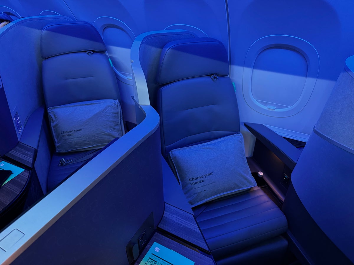 Pros and Cons of Flying JetBlue Mint Suites to Europe for the First Time