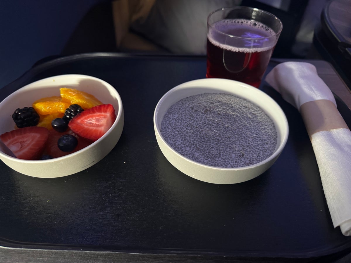 JetBlue Mint A321XLR BOS MAD breakfast