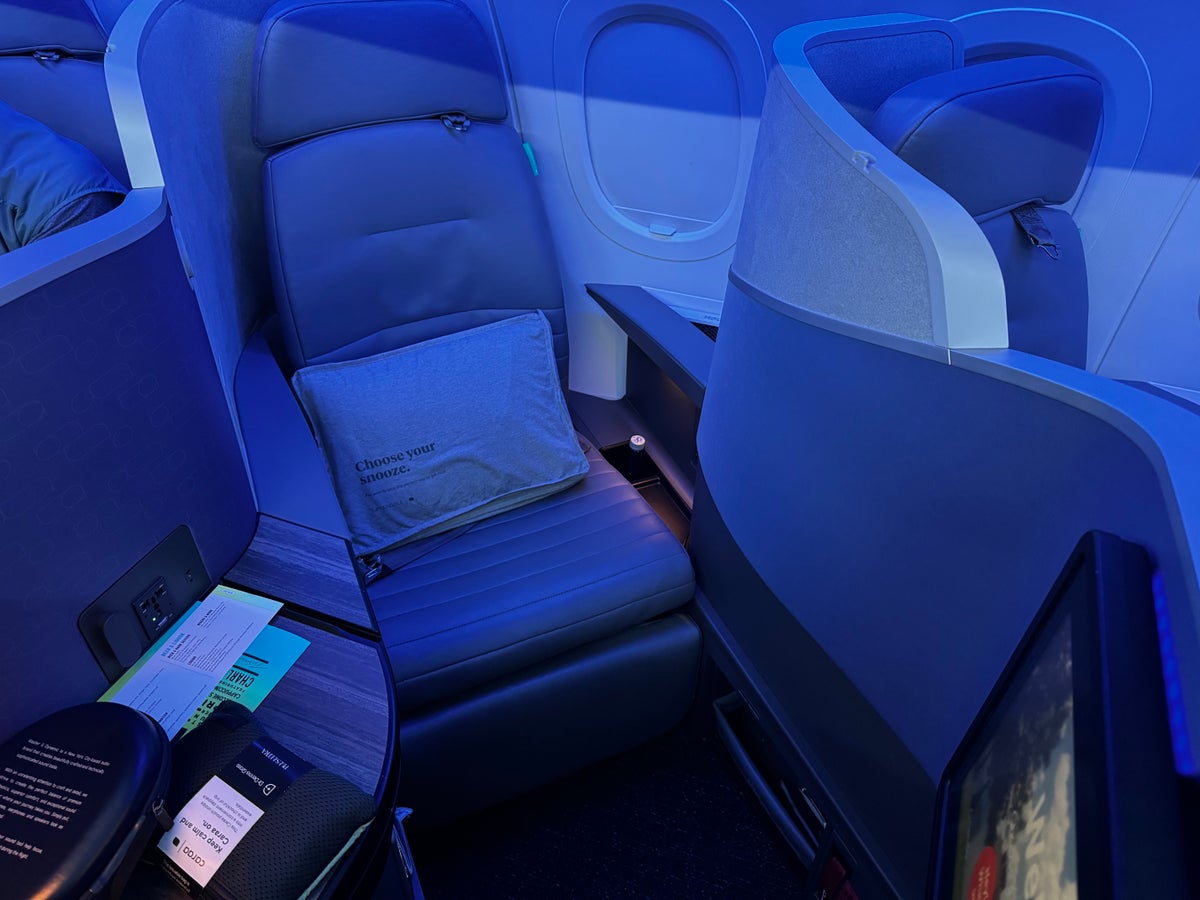 JetBlue Mint A321XLR BOS MAD seat 6A