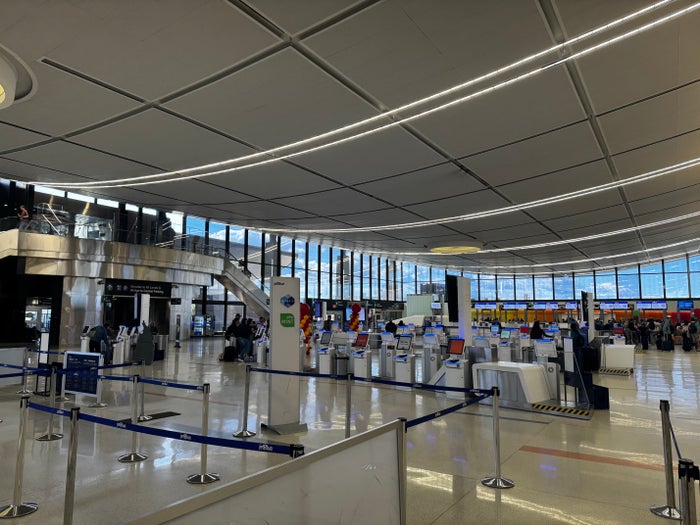 JetBlue check in area BOS terminal C