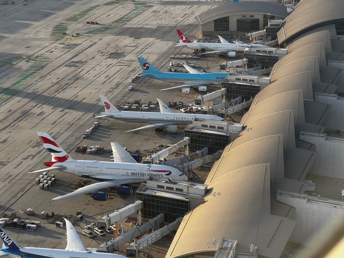 LAX TBIT planes ANA Turkish British China Korean