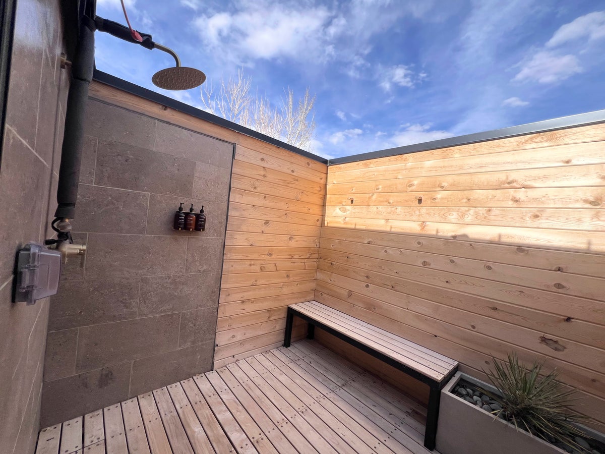 Ofland Escalante Outdoor Shower