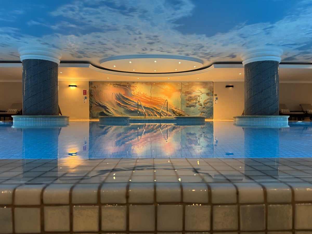 Ritz Carlton Istanbul spa indoor pool infinity edge