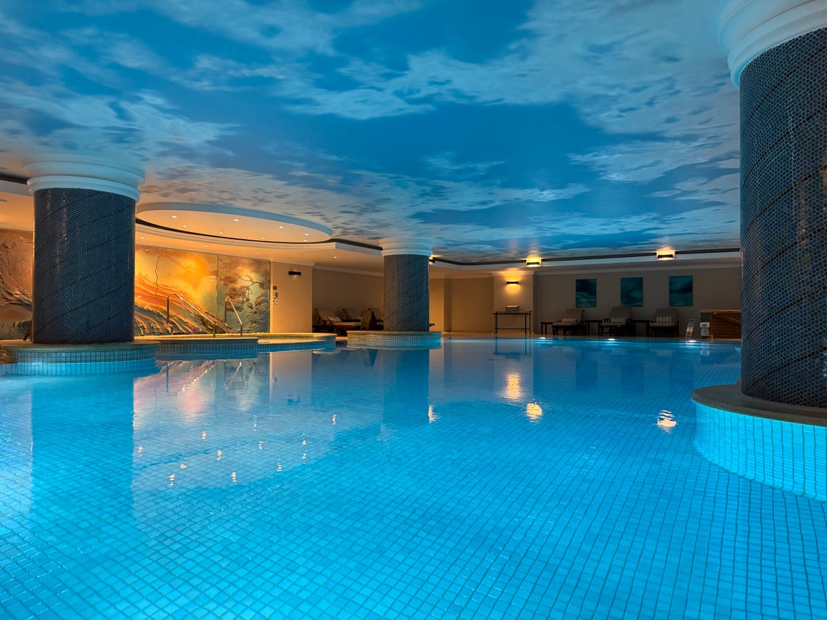 Ritz Carlton Istanbul spa indoor pool