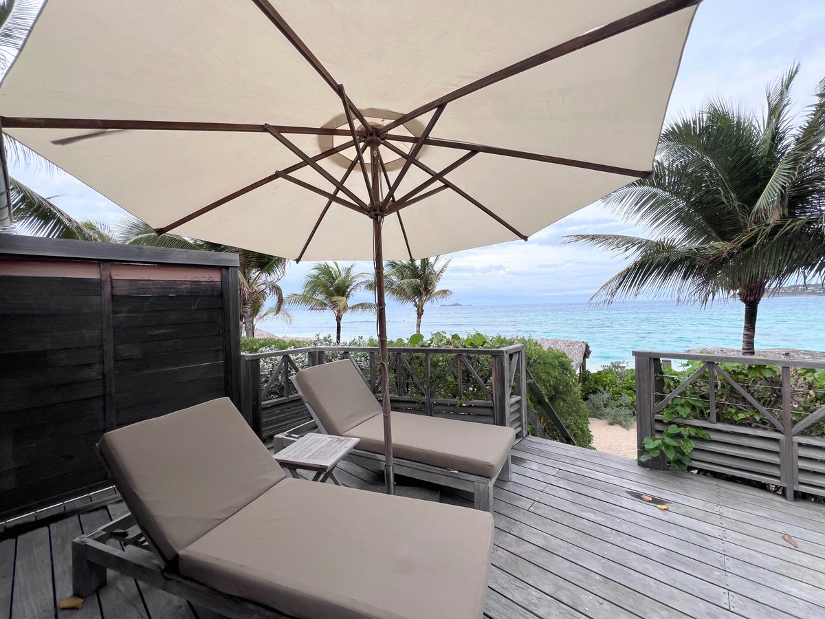 Room with direct beach access at Manapany