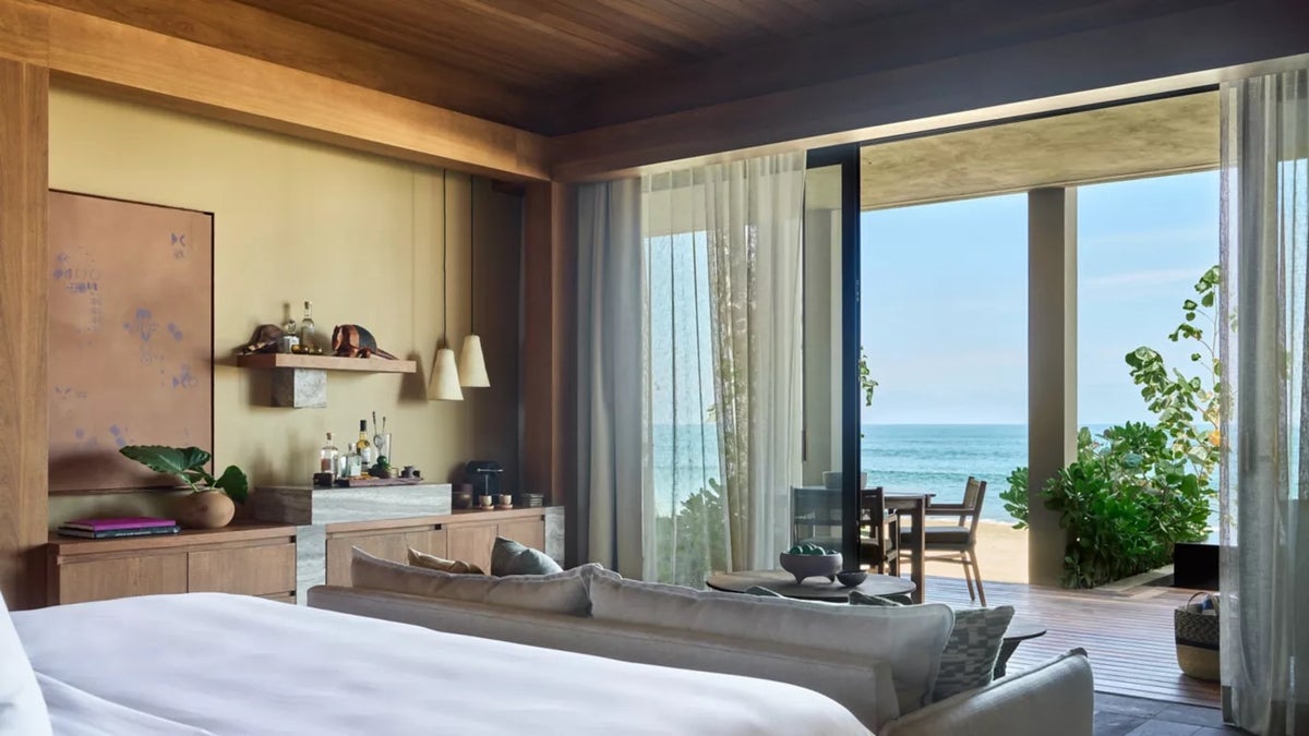 Rosewood Mandarina Room