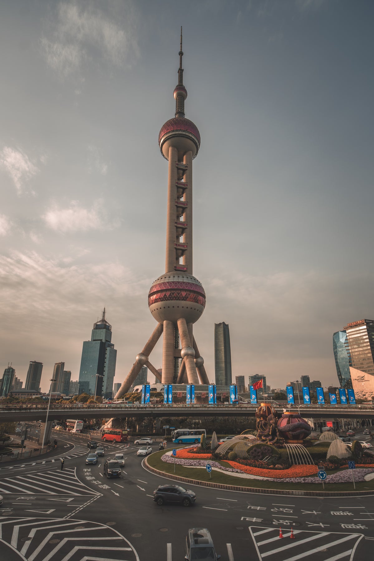Shanghai Lujiazau Pearl