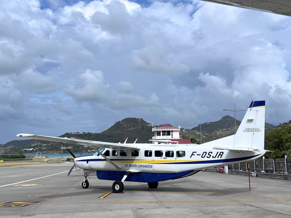 St. Barth Commuter plane 