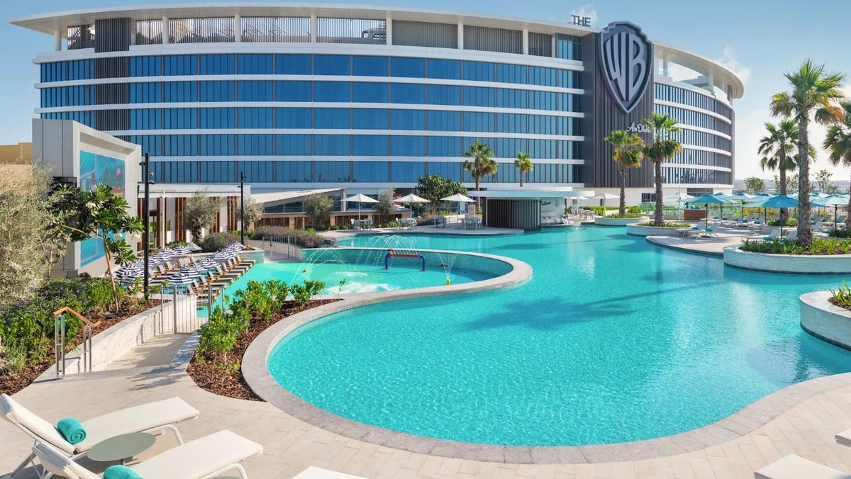 The WB Abu Dhabi, Curio Collection by Hilton