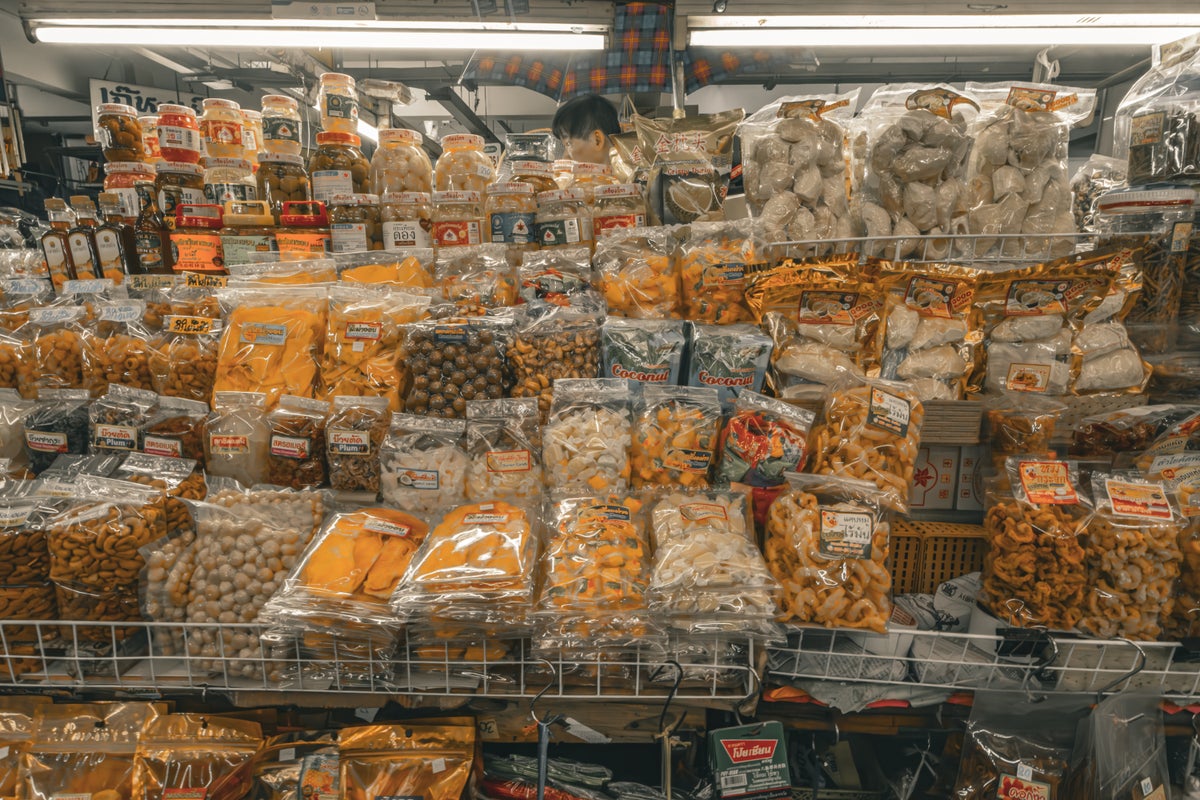 Ton Lam Yai Market Chiang Mai dried fruits