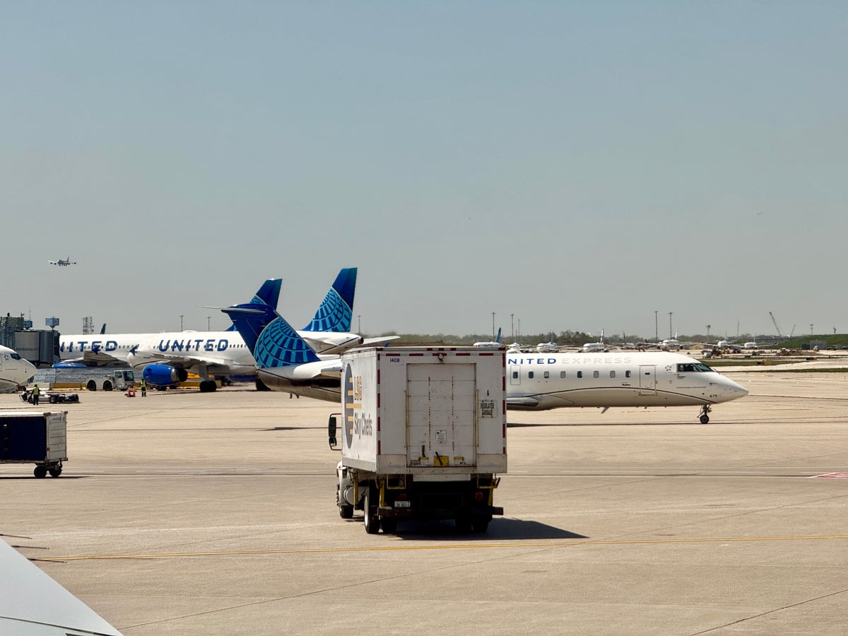 United Express and United Jets A tORD
