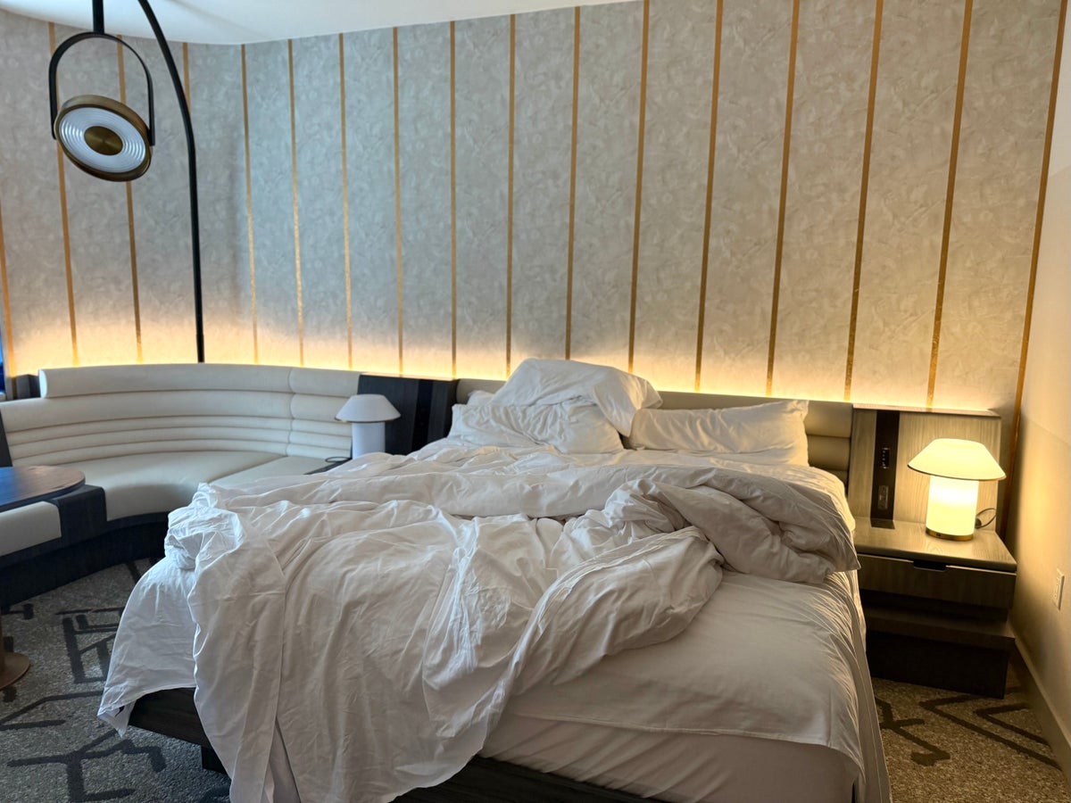 W Hollywood bed