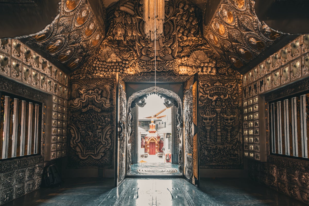 Wat Sri Suphan silver