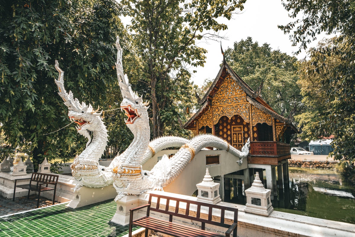 Wat Chiang Man dragon sculptures