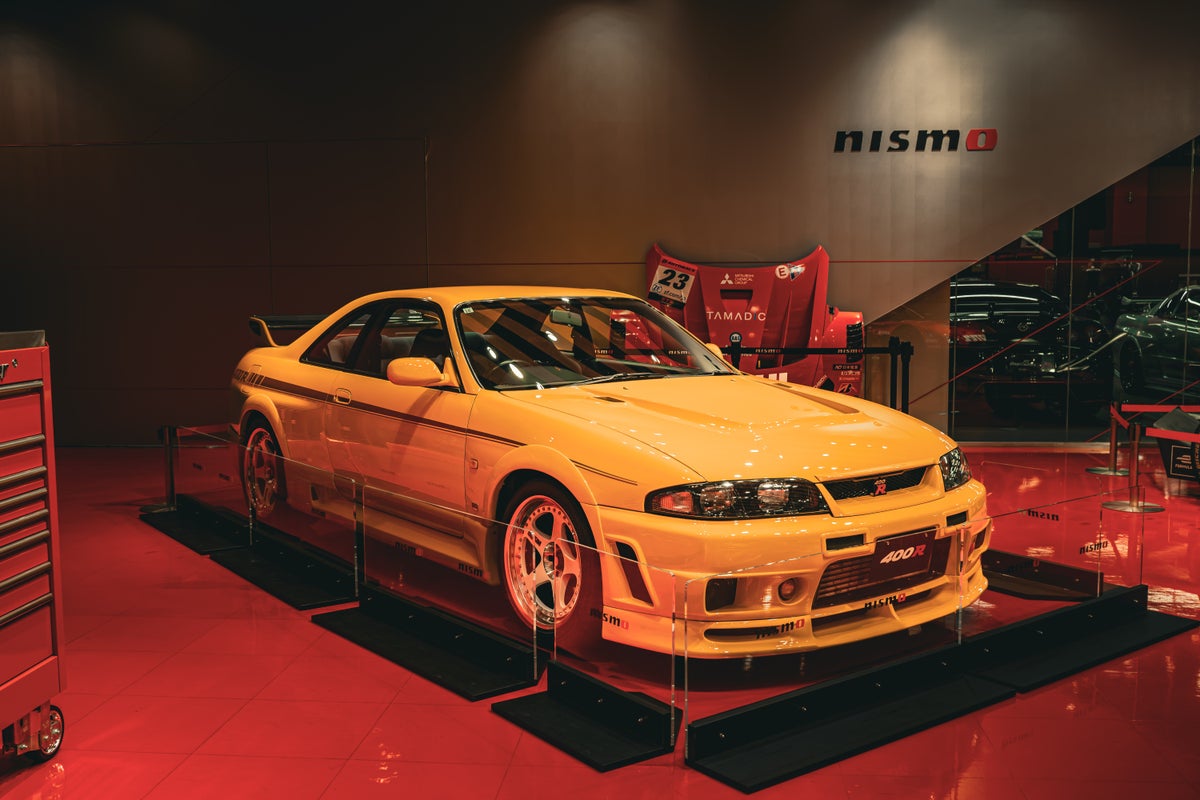 Yokohama NISMO Showroom 400R