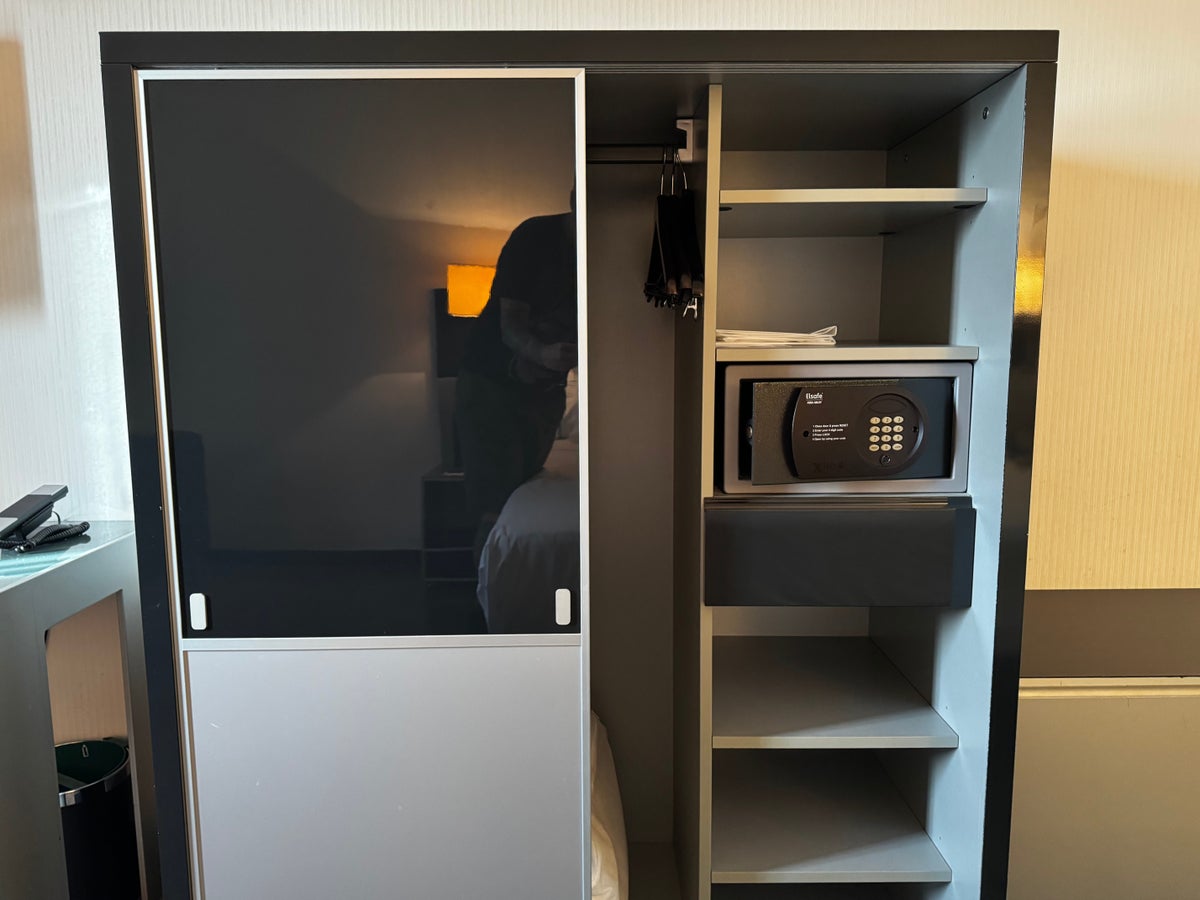 AC Hotel Murcia bedroom closet